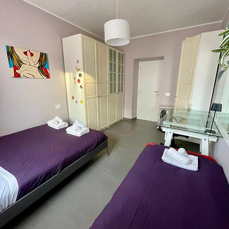 Privatehouseinrome Lägenhet Exteriör bild