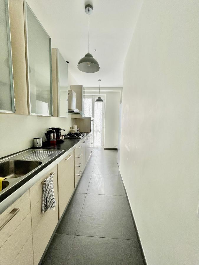 Privatehouseinrome Lägenhet Exteriör bild