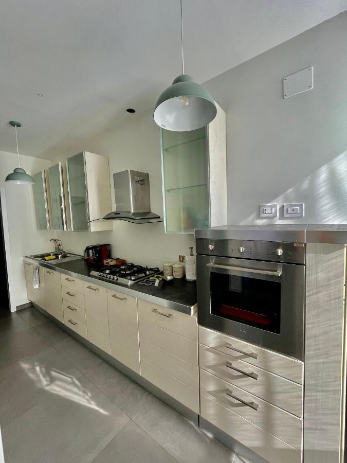 Privatehouseinrome Lägenhet Exteriör bild