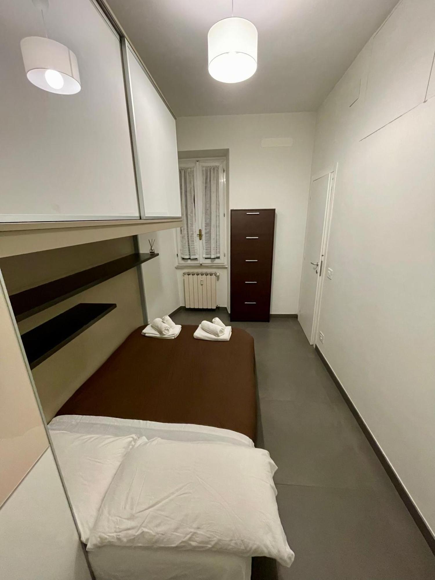Privatehouseinrome Lägenhet Exteriör bild